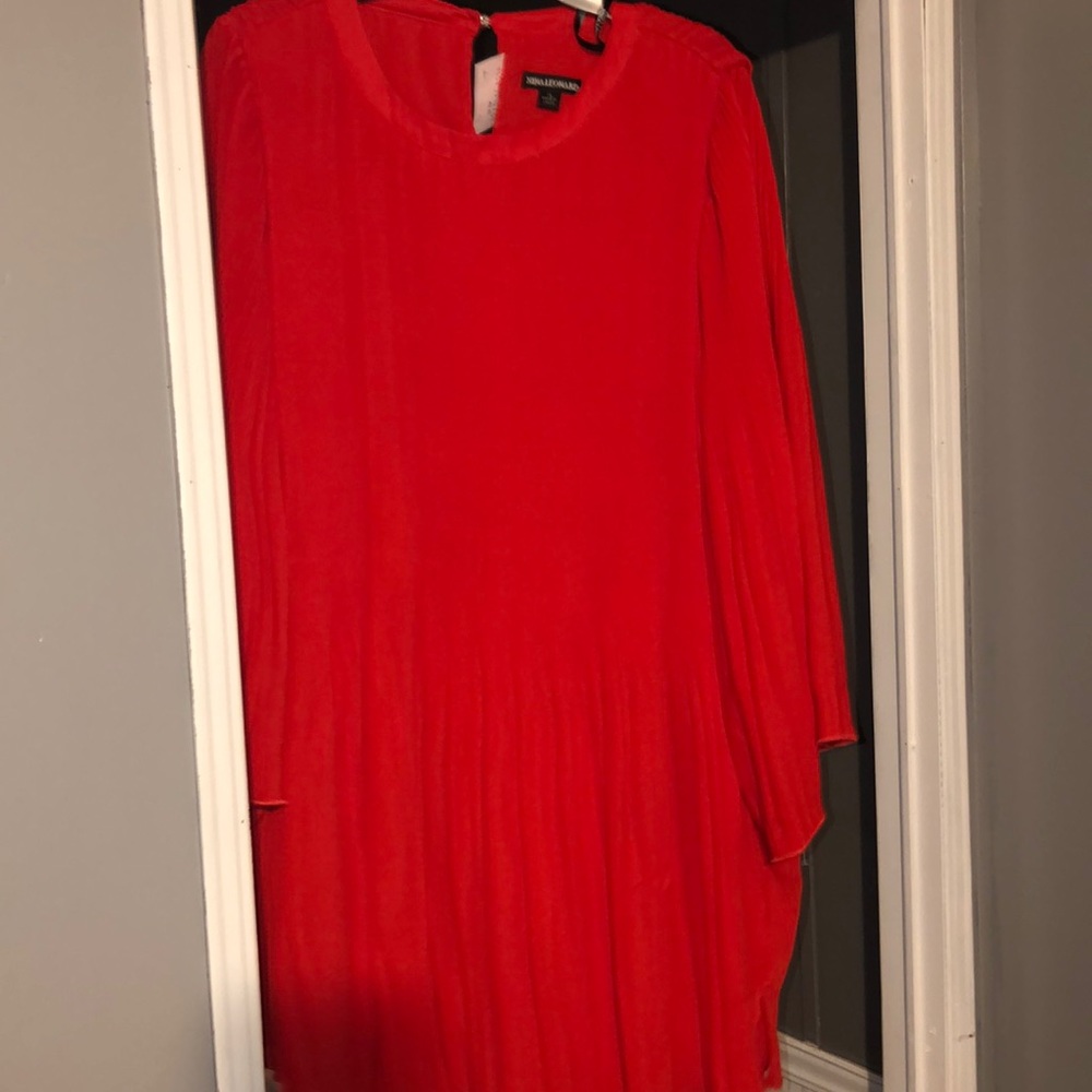 Ladies dress, size med